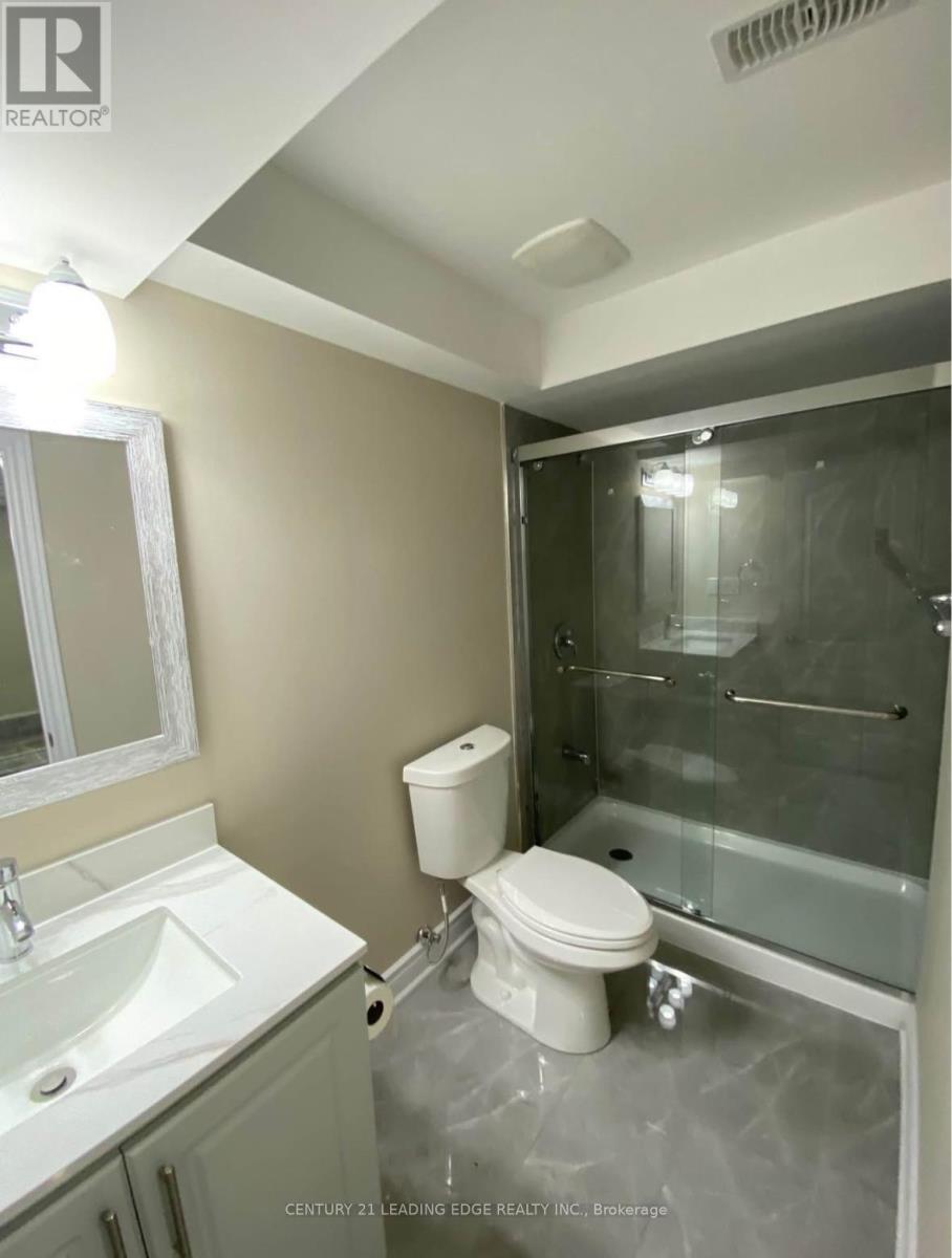 71 Jessop Drive, Brampton, Ontario  L7A 3N4 - Photo 5 - W12469753