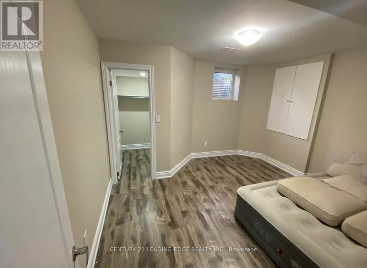 71 Jessop Drive, Brampton, Ontario  L7A 3N4 - Photo 6 - W12469753