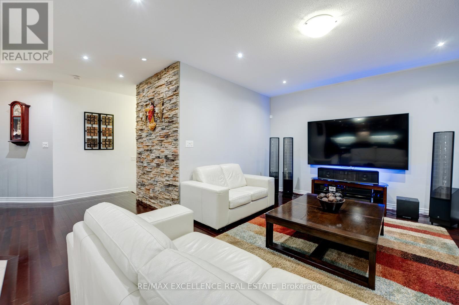 63 Powell Drive, Brampton, Ontario  L6R 0K8 - Photo 15 - W12469759
