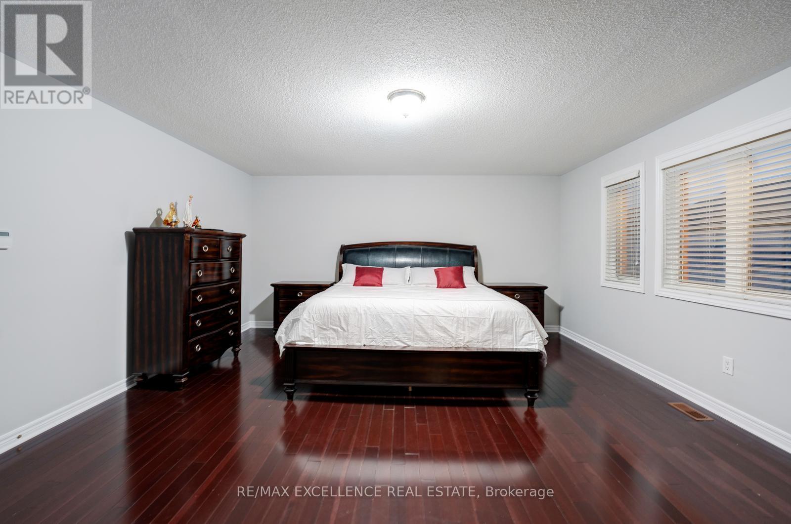 63 Powell Drive, Brampton, Ontario  L6R 0K8 - Photo 30 - W12469759