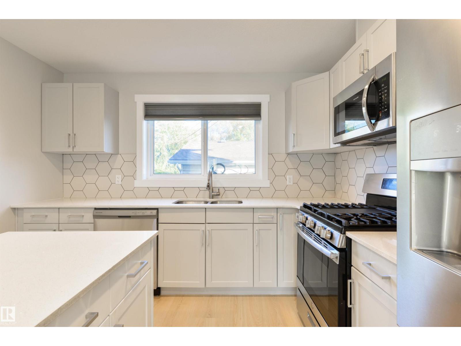 7942 82 Av Nw, Edmonton, Alberta  T6C 0Y2 - Photo 11 - E4462650
