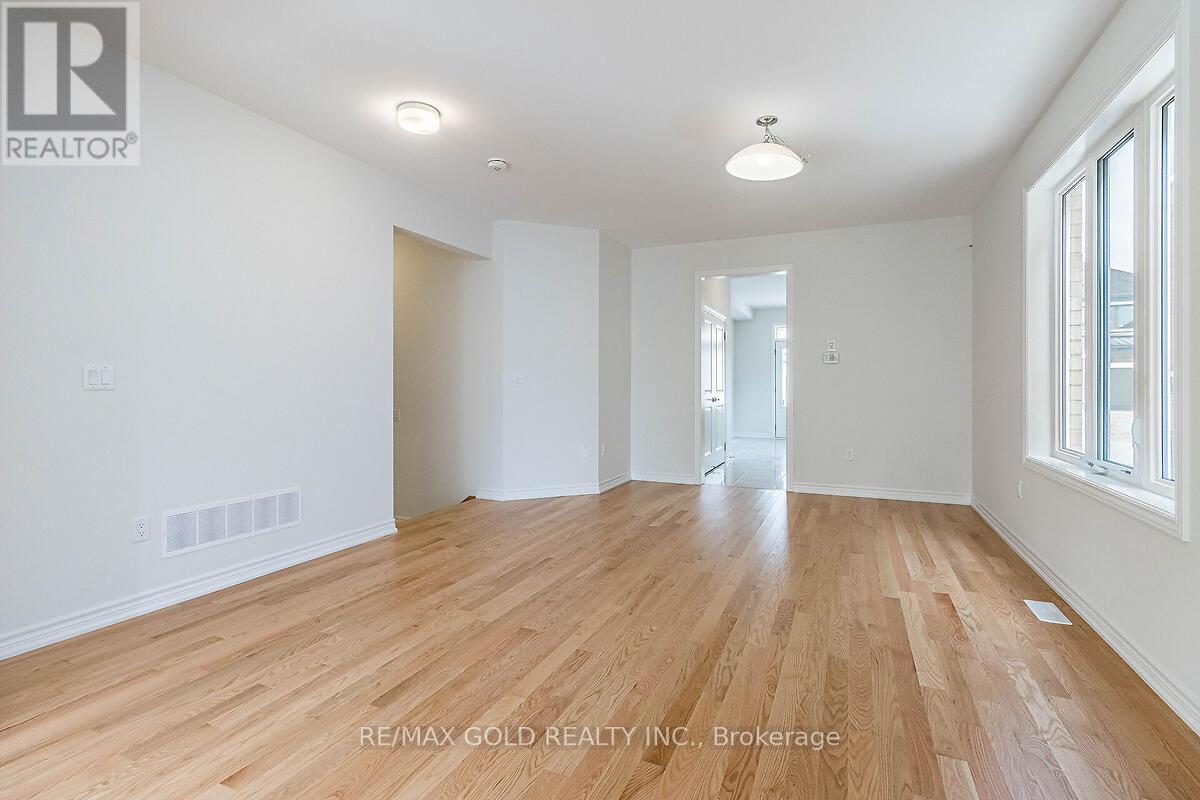7 Dolomite Drive, Brampton, Ontario  L6P 4R6 - Photo 8 - W12469126