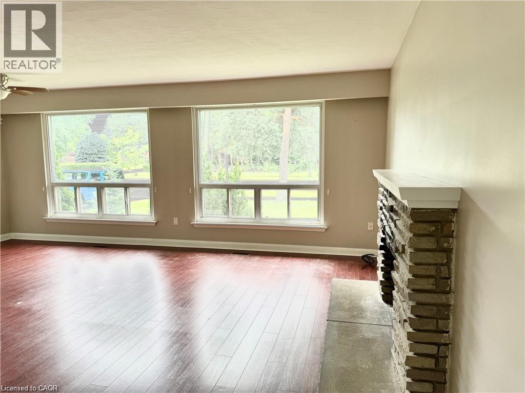2470 Rebecca Street, Oakville, Ontario  L6L 2B2 - Photo 4 - 40780314