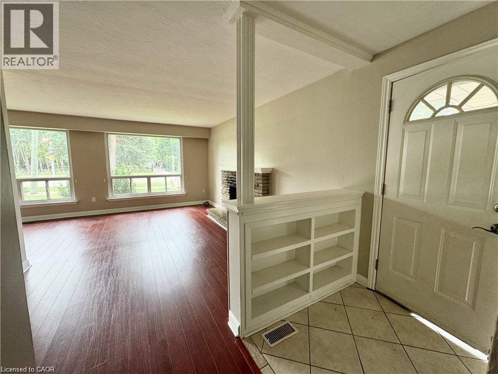 2470 Rebecca Street, Oakville, Ontario  L6L 2B2 - Photo 5 - 40780314