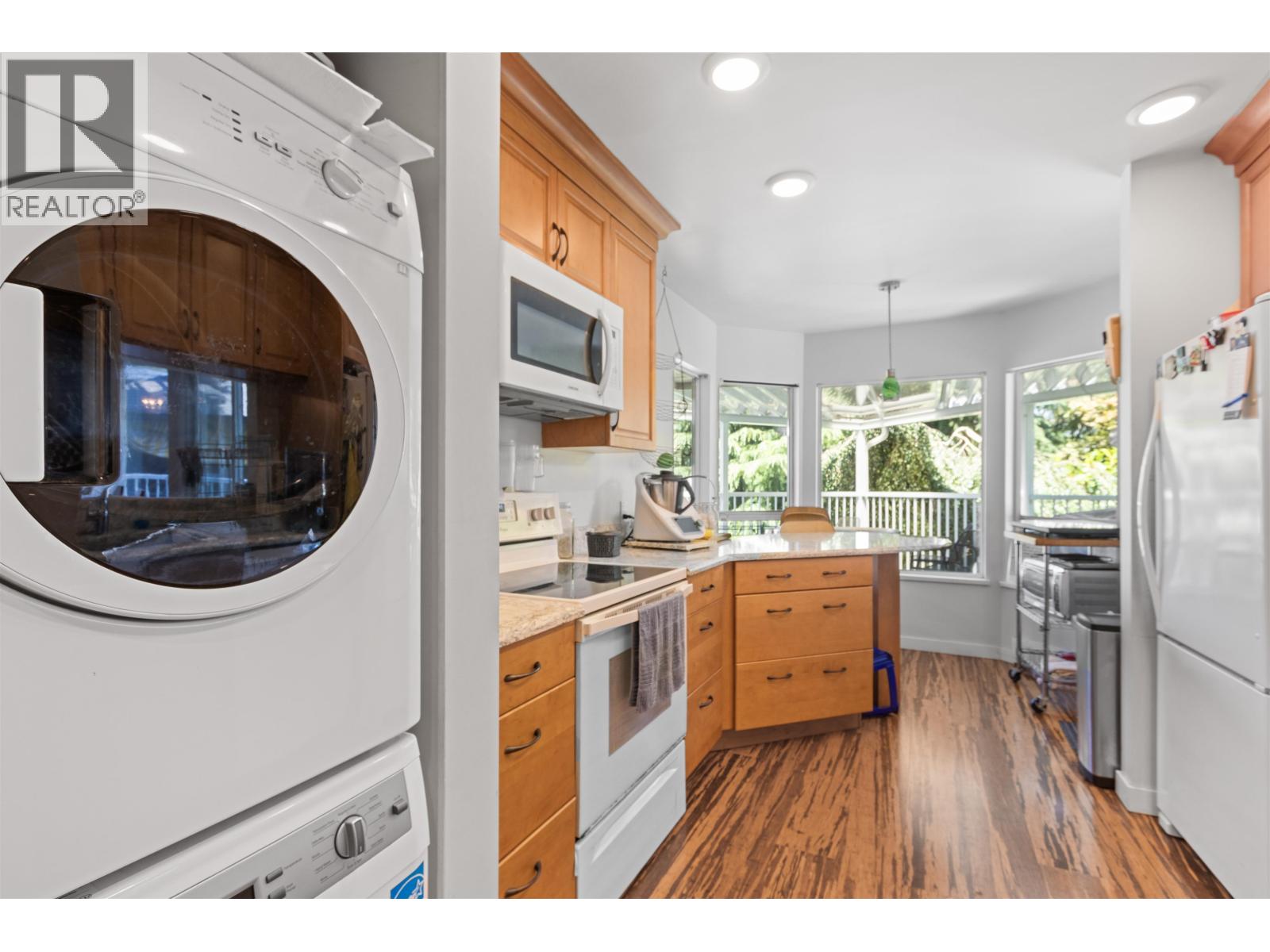 332 St. Patricks Avenue, North Vancouver, British Columbia  V7L 4S9 - Photo 12 - R3059772