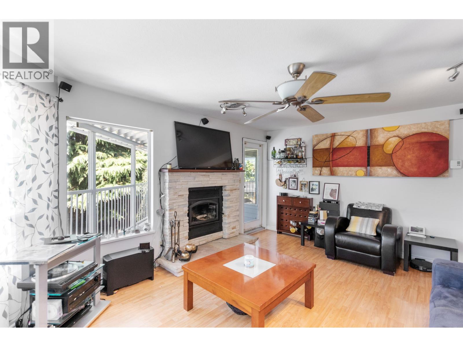 332 St. Patricks Avenue, North Vancouver, British Columbia  V7L 4S9 - Photo 9 - R3059772