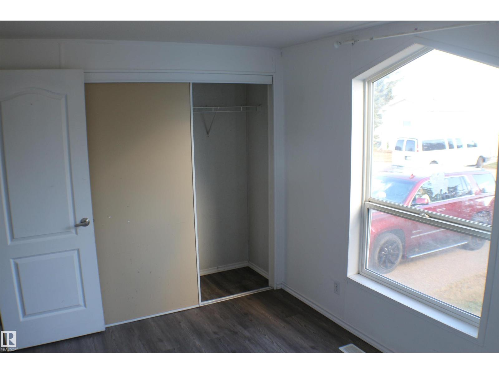906 Jubilee Cl, Sherwood Park, Alberta  T8H 2G3 - Photo 18 - E4462656