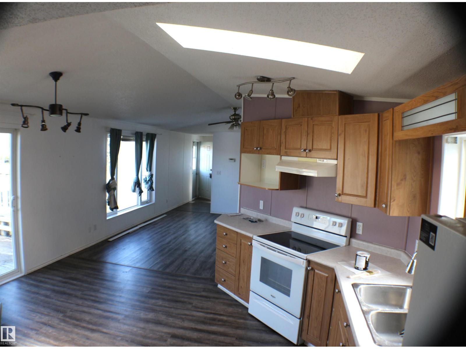 906 Jubilee Cl, Sherwood Park, Alberta  T8H 2G3 - Photo 8 - E4462656