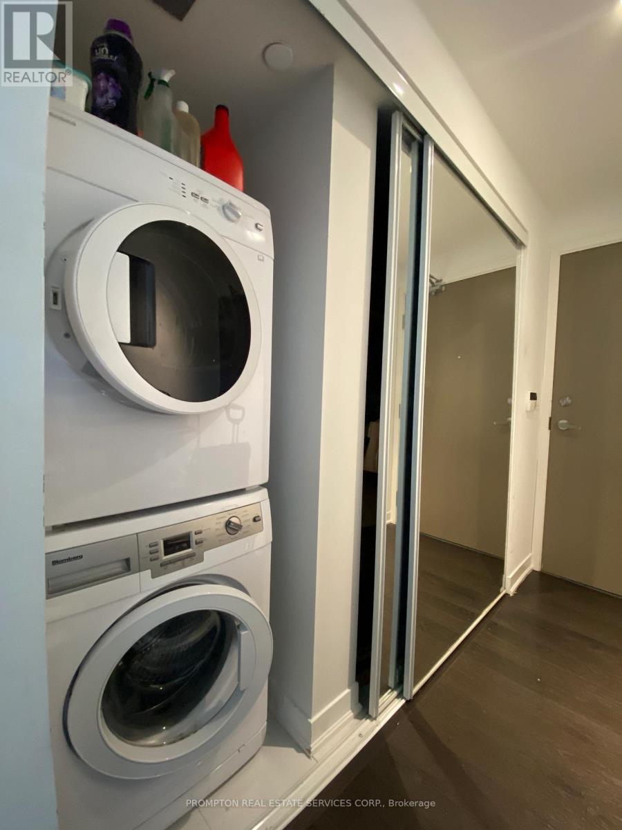 6504 - 88 Harbour Street, Toronto, Ontario  M5J 0C3 - Photo 14 - C12469767
