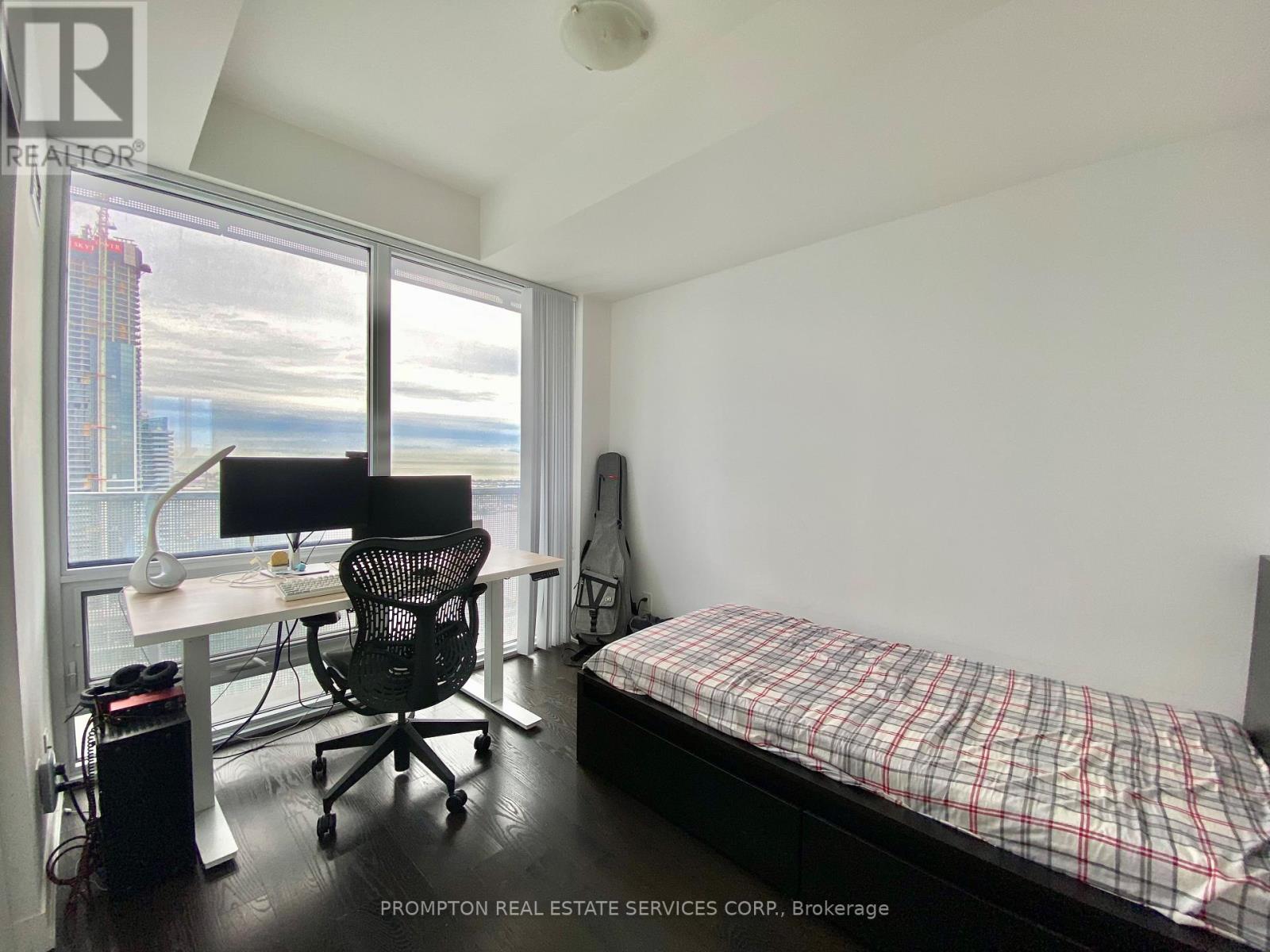 6504 - 88 Harbour Street, Toronto, Ontario  M5J 0C3 - Photo 7 - C12469767