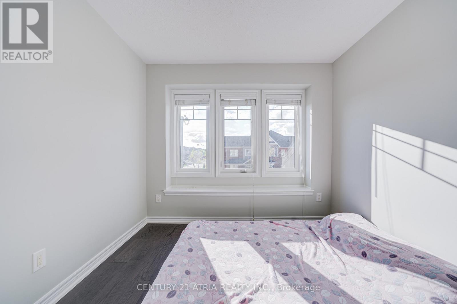 119 Windrow Street, Richmond Hill, Ontario  L4E 0Y2 - Photo 23 - N12469599