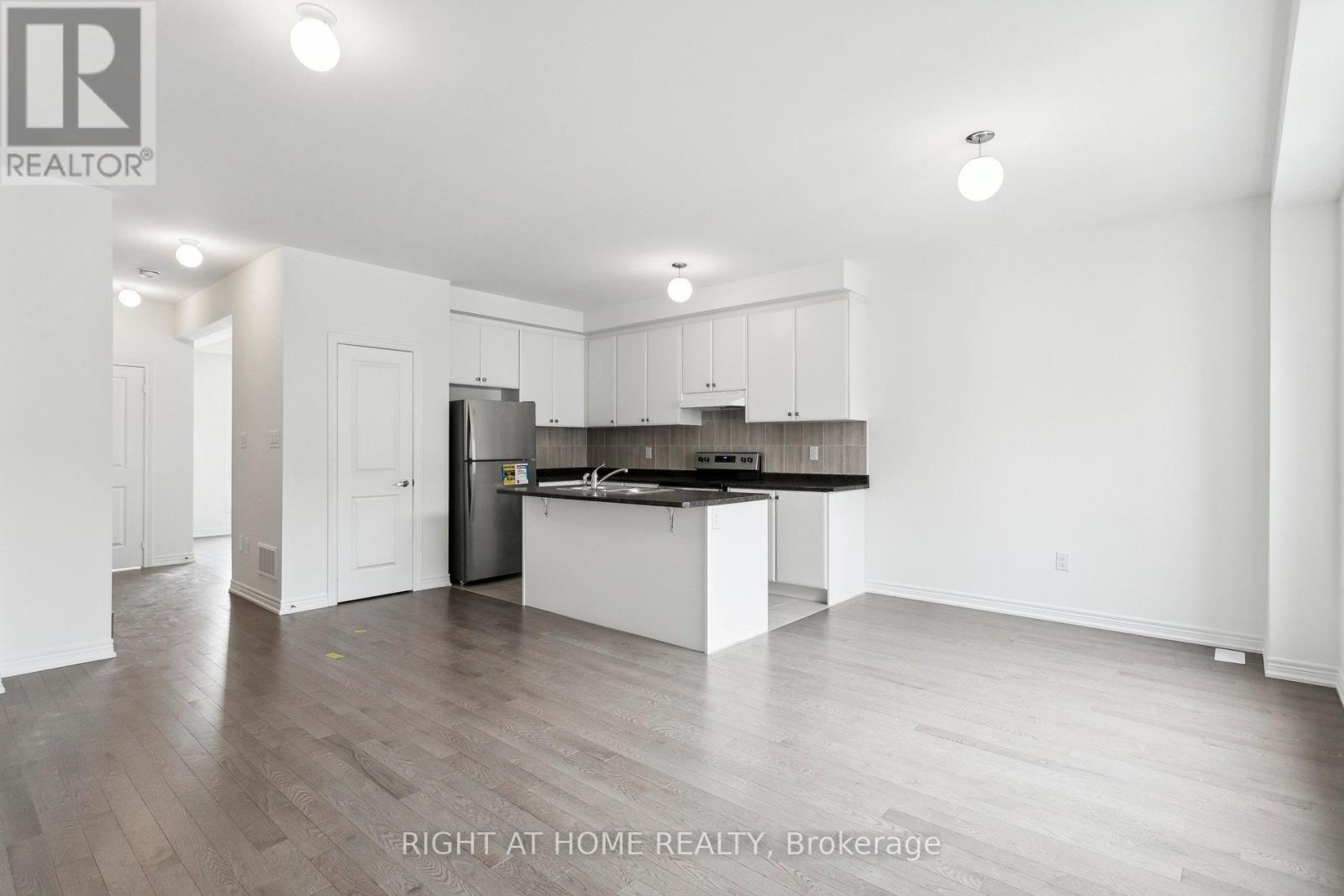10173 Huntington Road, Vaughan, Ontario  L4H 5J5 - Photo 10 - N12469765