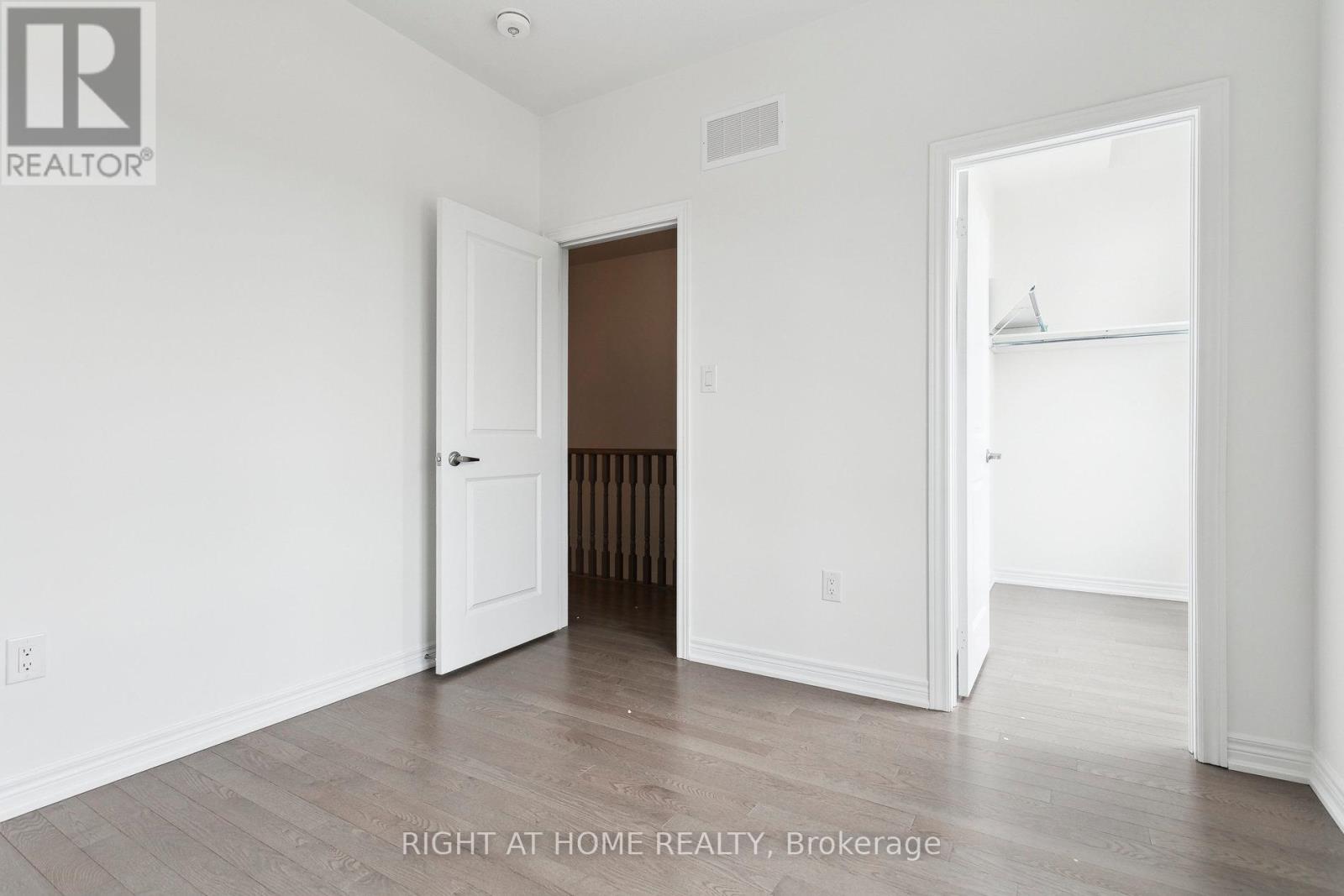 10173 Huntington Road, Vaughan, Ontario  L4H 5J5 - Photo 33 - N12469765