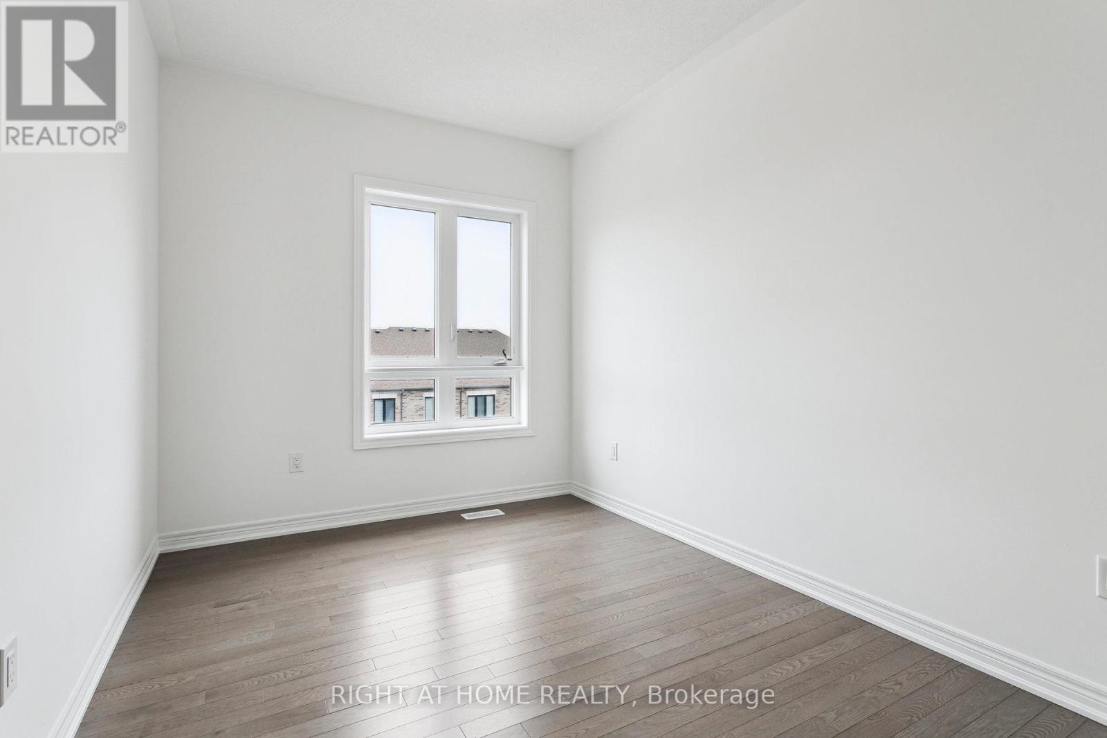 10173 Huntington Road, Vaughan, Ontario  L4H 5J5 - Photo 35 - N12469765