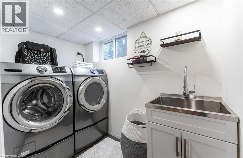 31 Academy Street, Ancaster, Ontario  L9G 2X8 - Photo 18 - 40780312