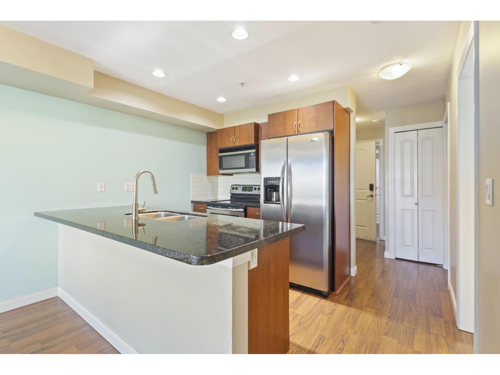 302 5516 198 Street, Langley, British Columbia  V3A 0A6 - Photo 7 - R3057991