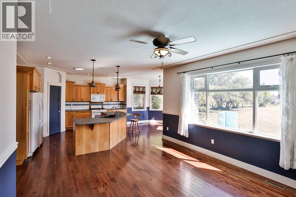 425 N 100 W, Raymond, Alberta  T0K 2S0 - Photo 5 - A2251553