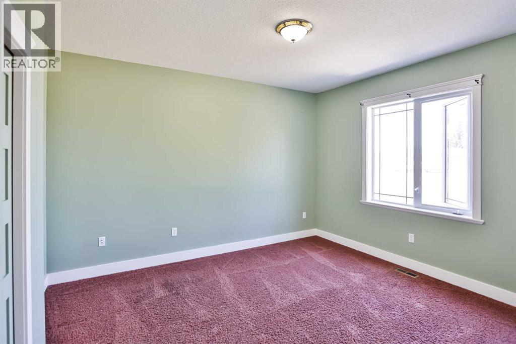 425 N 100 W, Raymond, Alberta  T0K 2S0 - Photo 12 - A2251553