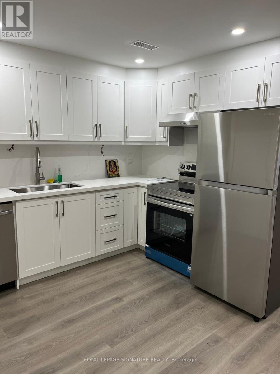 BSMT - 22 TEMPLE MANOR ROAD, Brampton, Ontario