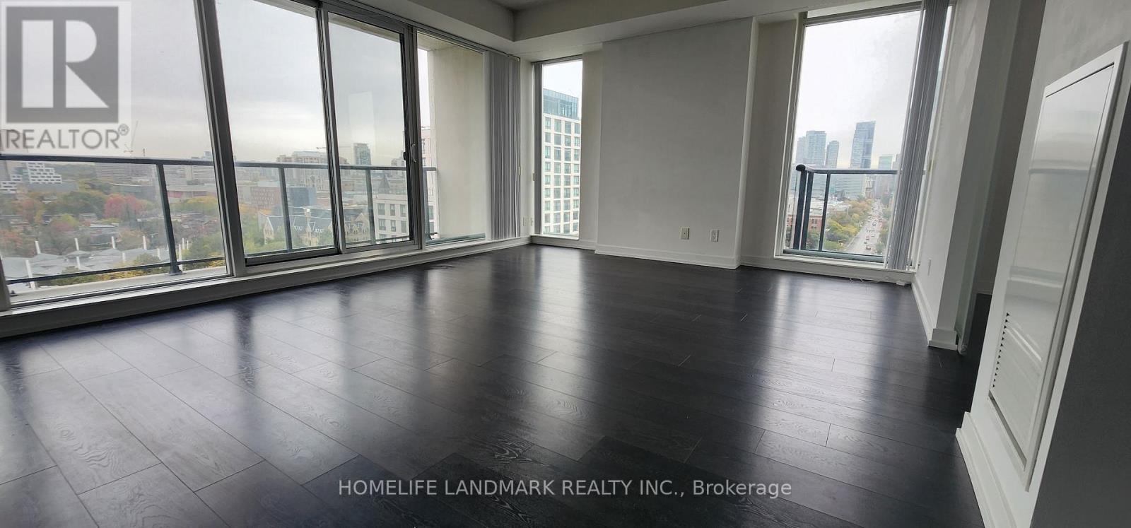 1520 - 297 College Street, Toronto, Ontario  M5T 1S2 - Photo 4 - C12467009