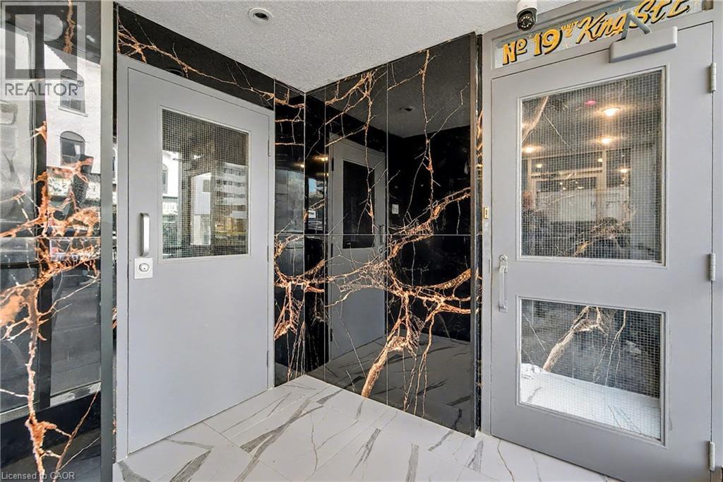 19 King Street E Unit# 2, Kitchener, Ontario  N2G 2K4 - Photo 3 - 40779125