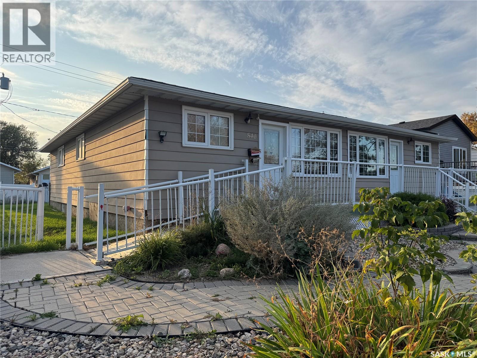540 WASCANA STREET, Regina, Saskatchewan
