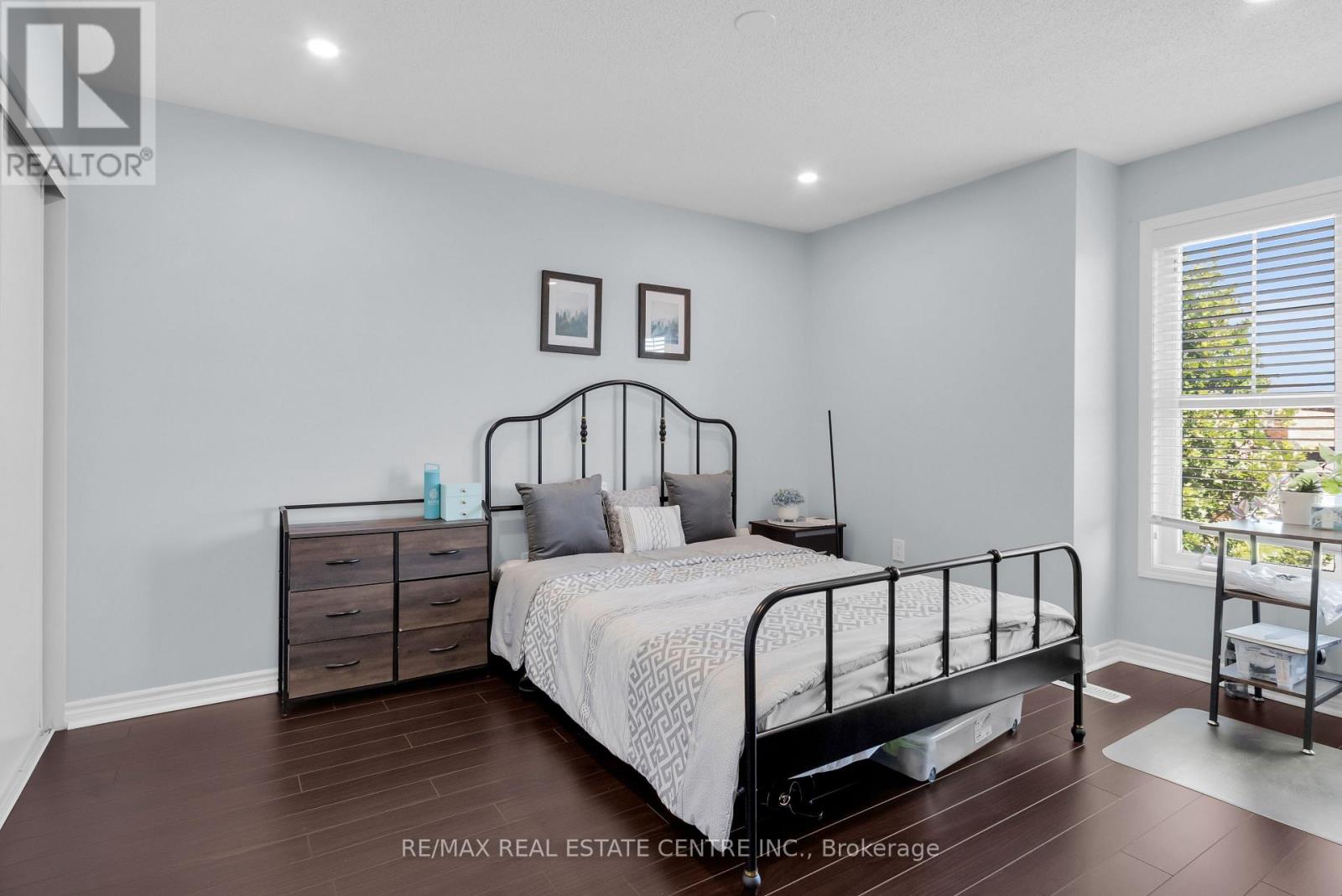 940 Dice ( Upper Level ) Way, Milton, Ontario  L9T 8C9 - Photo 25 - W12469527