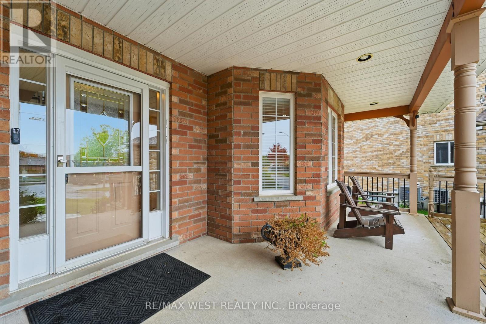 30 Ruffet Drive, Barrie, Ontario  L4N 0P1 - Photo 4 - S12469784