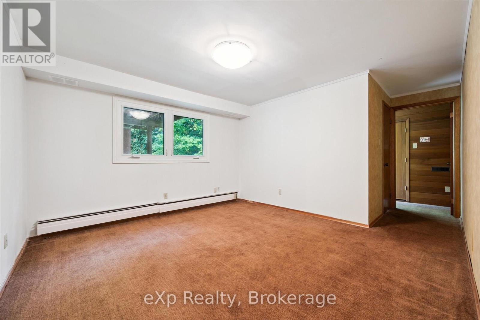 32 Glenholme Drive, Guelph, Ontario  N1L 1C2 - Photo 26 - X12469790