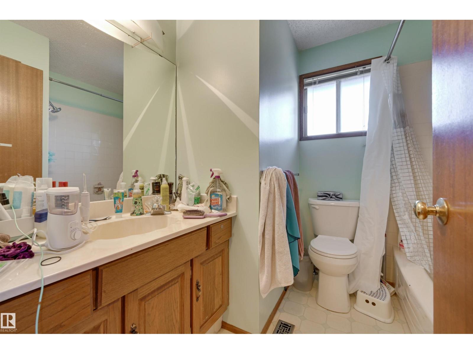 10463 21 Av Nw Nw, Edmonton, Alberta  T6J 5E9 - Photo 20 - E4462659