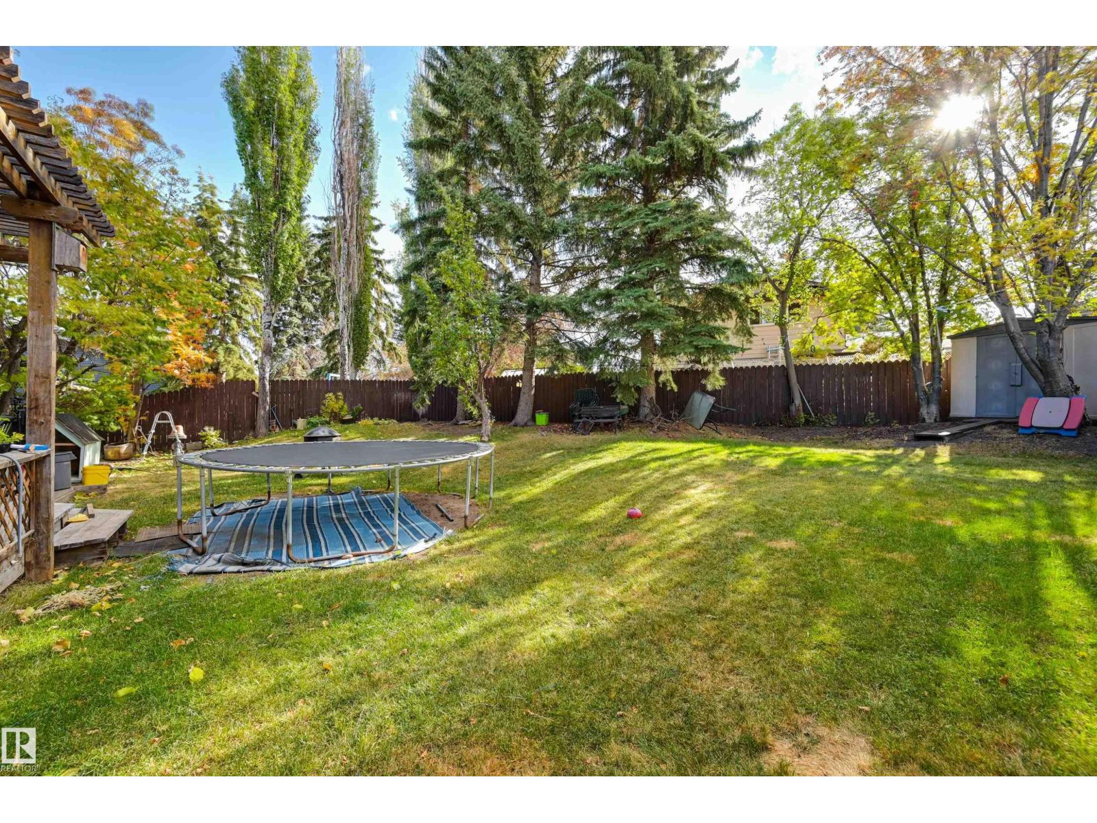 10463 21 Av Nw Nw, Edmonton, Alberta  T6J 5E9 - Photo 36 - E4462659