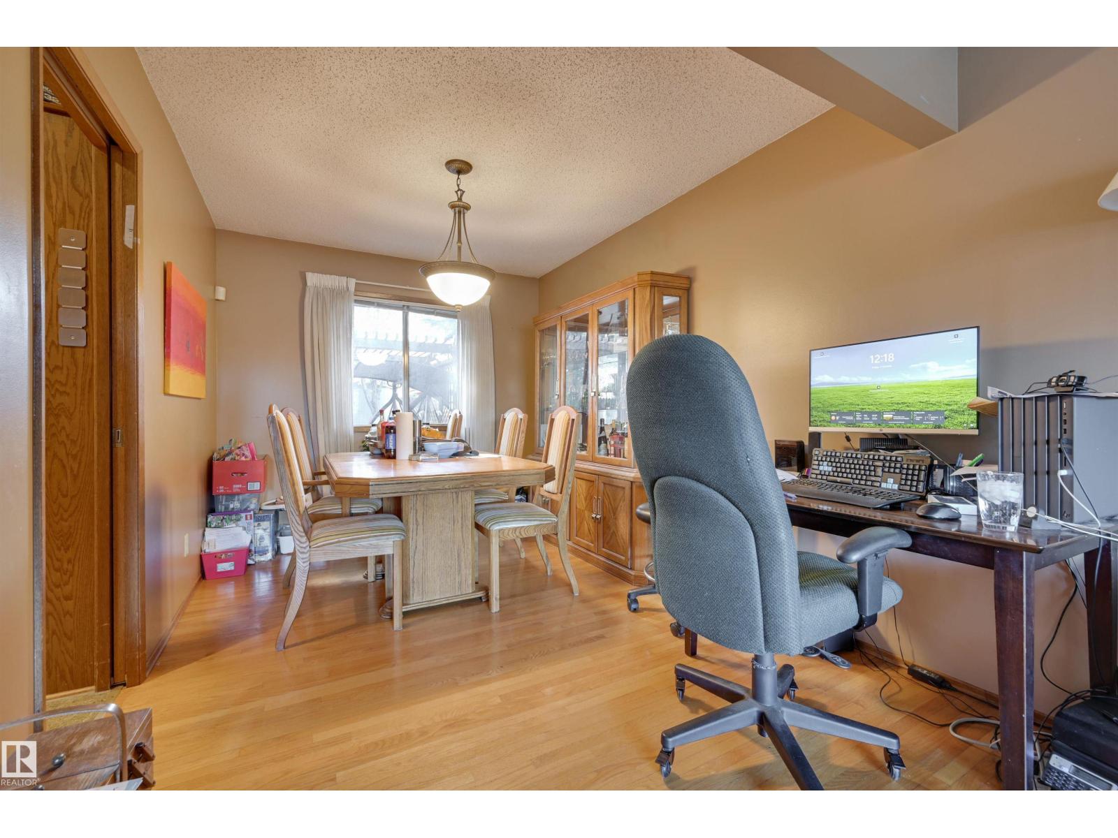 10463 21 Av Nw Nw, Edmonton, Alberta  T6J 5E9 - Photo 7 - E4462659