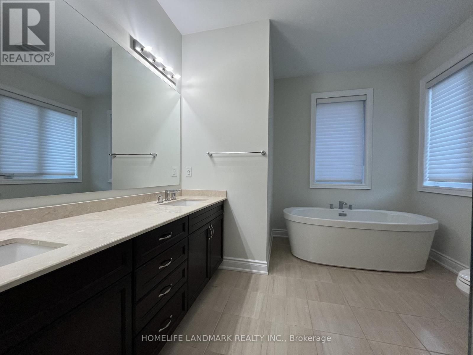 3068 Post Road, Oakville, Ontario  L6H 7C5 - Photo 17 - W12469771