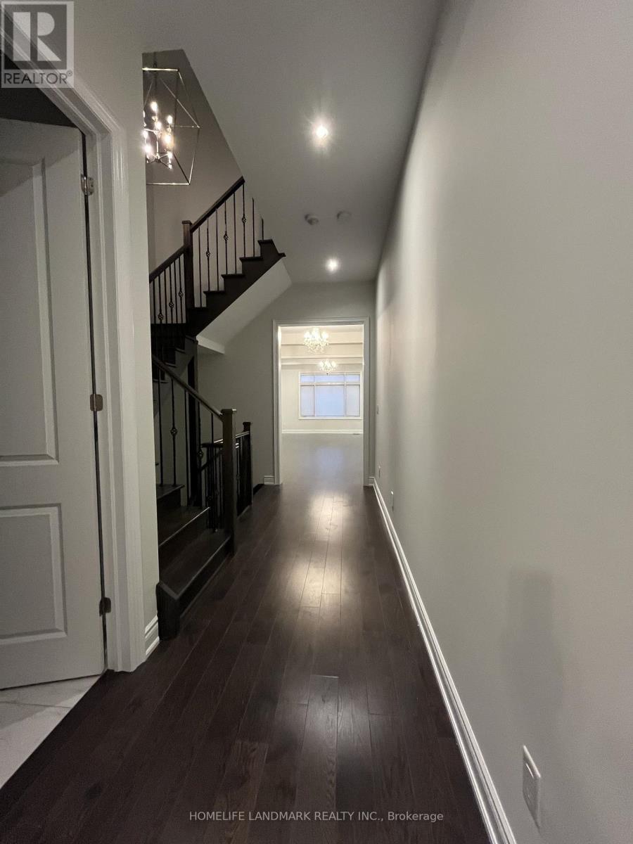 3068 Post Road, Oakville, Ontario  L6H 7C5 - Photo 18 - W12469771