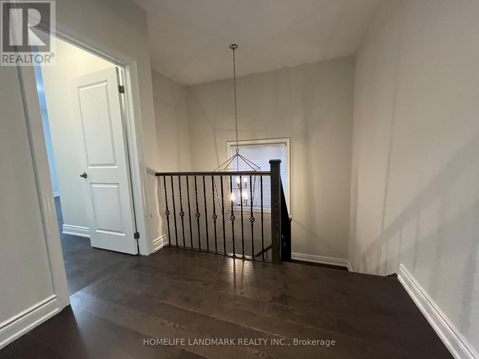 3068 Post Road, Oakville, Ontario  L6H 7C5 - Photo 25 - W12469771
