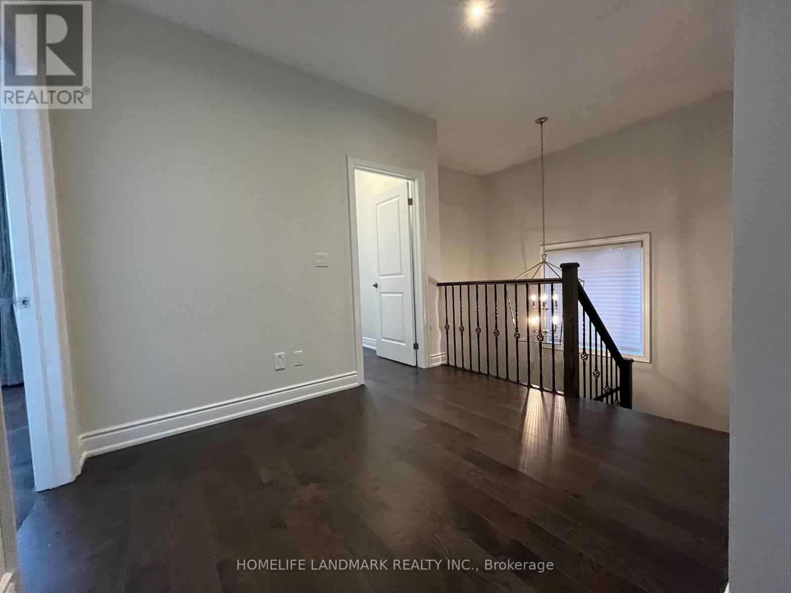 3068 Post Road, Oakville, Ontario  L6H 7C5 - Photo 14 - W12469771