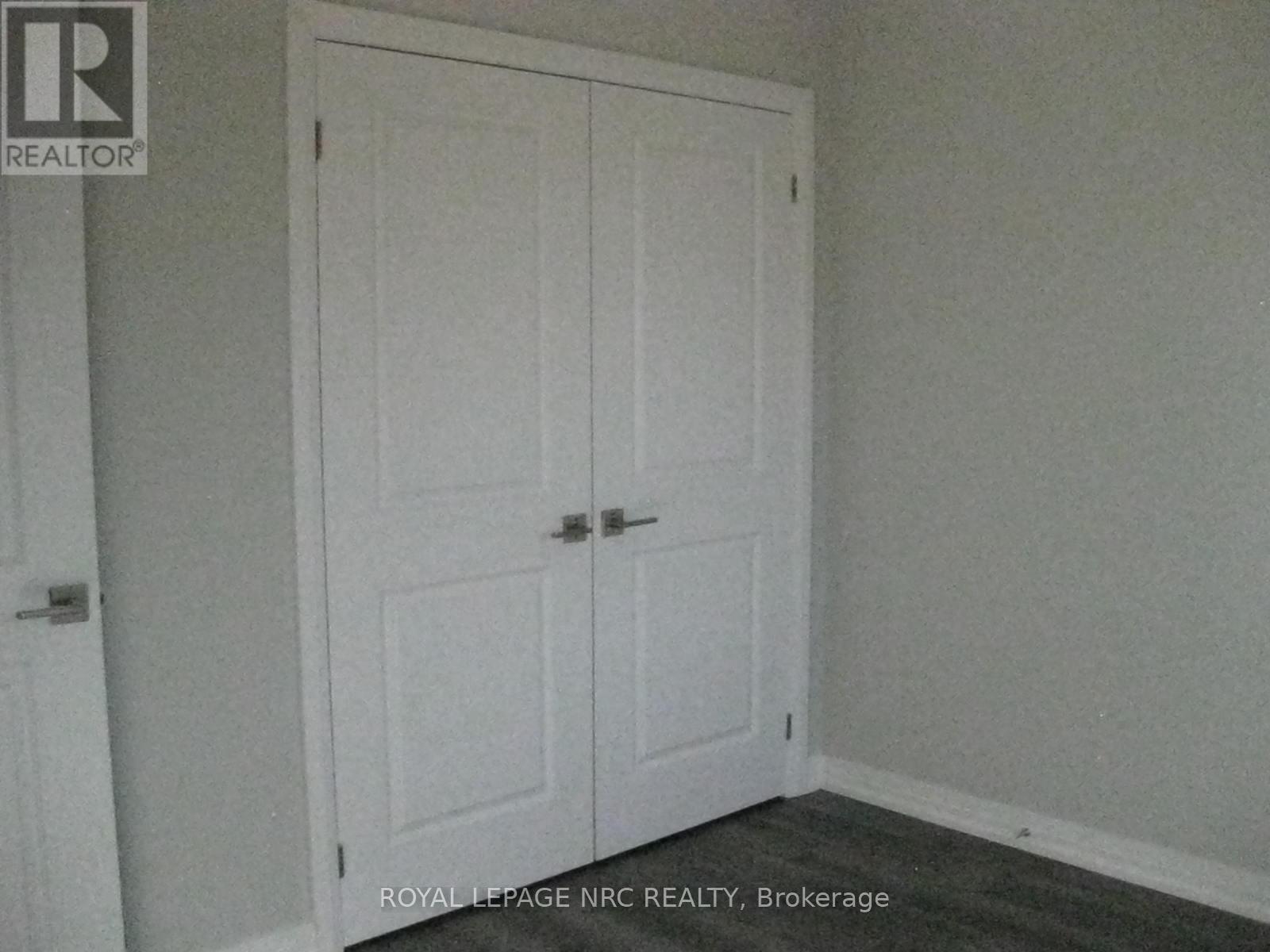 34 - 6705 Cropp Street, Niagara Falls, Ontario  L2E 0C1 - Photo 16 - X12469797