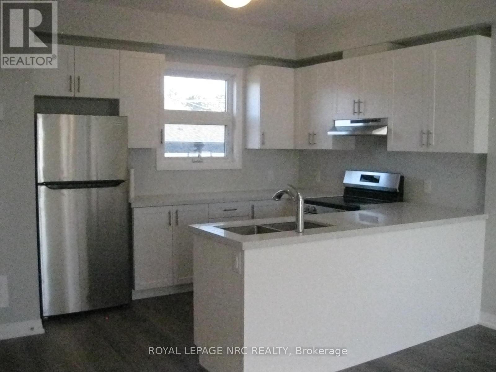 34 - 6705 Cropp Street, Niagara Falls, Ontario  L2E 0C1 - Photo 7 - X12469797