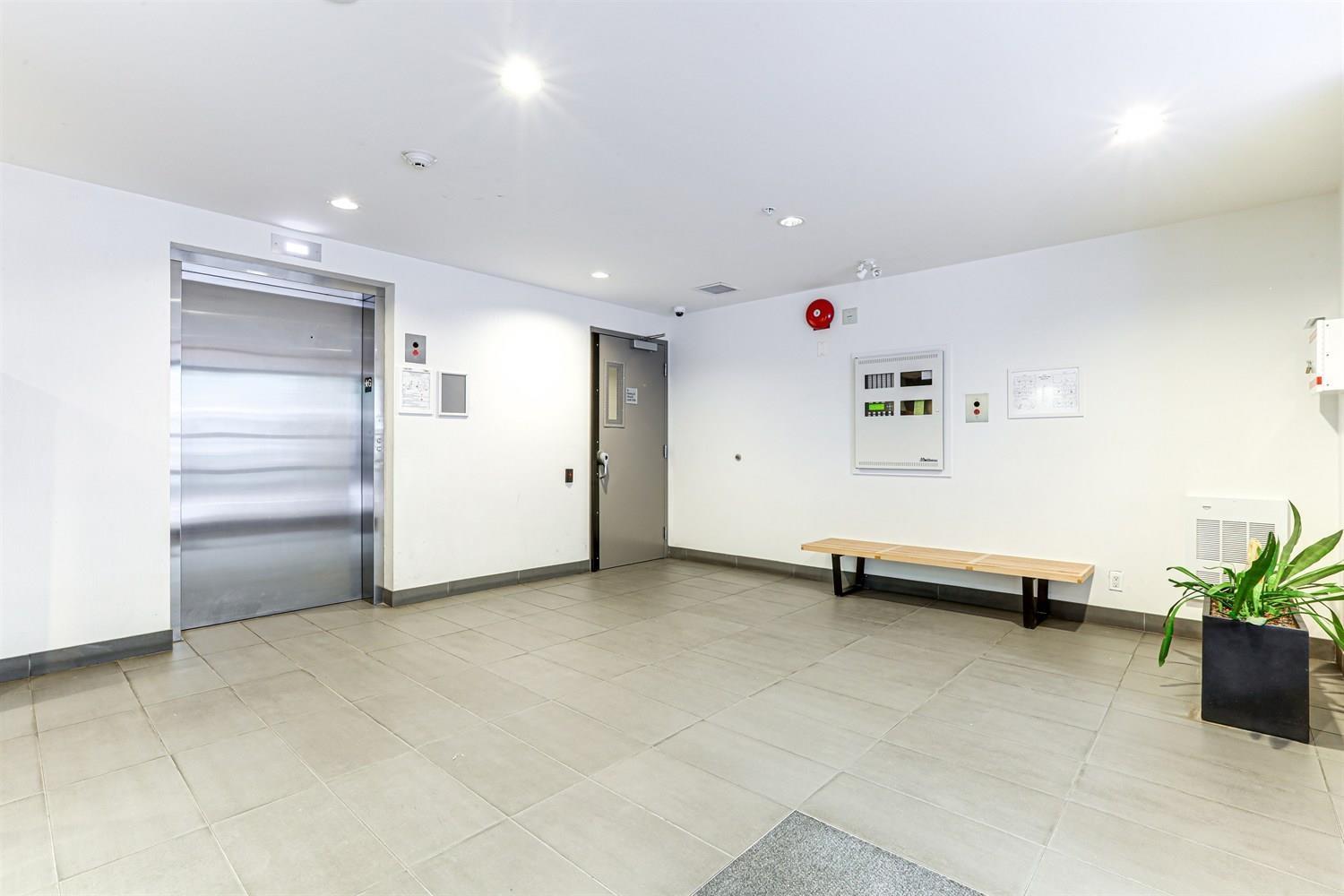 205 13925 Fraser Highway, Surrey, British Columbia V3T 4E6 - Photo 2 - R3058632