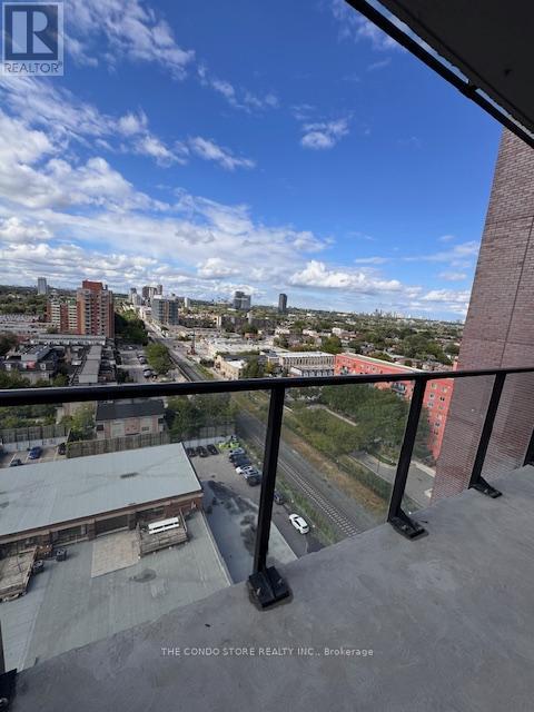 1415 - 181 Sterling Road, Toronto, Ontario  M6R 2B2 - Photo 14 - C12469796