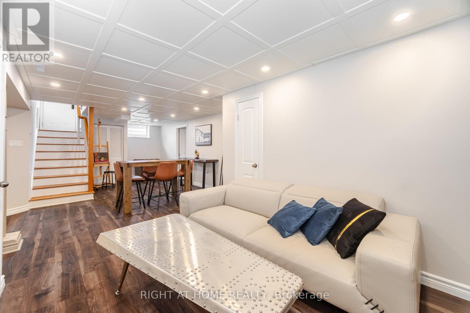 Lower - 15 Kemano Road, Aurora, Ontario  L4G 2Y2 - Photo 8 - N12469794