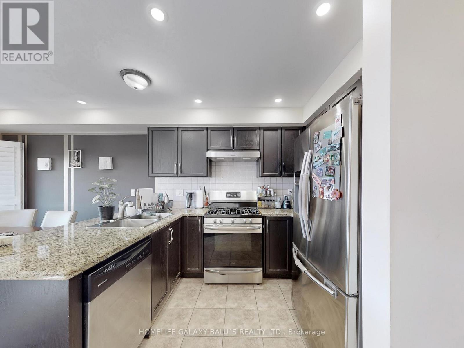 493 Nairn Circle, Milton, Ontario  L9T 8A7 - Photo 14 - W12469788