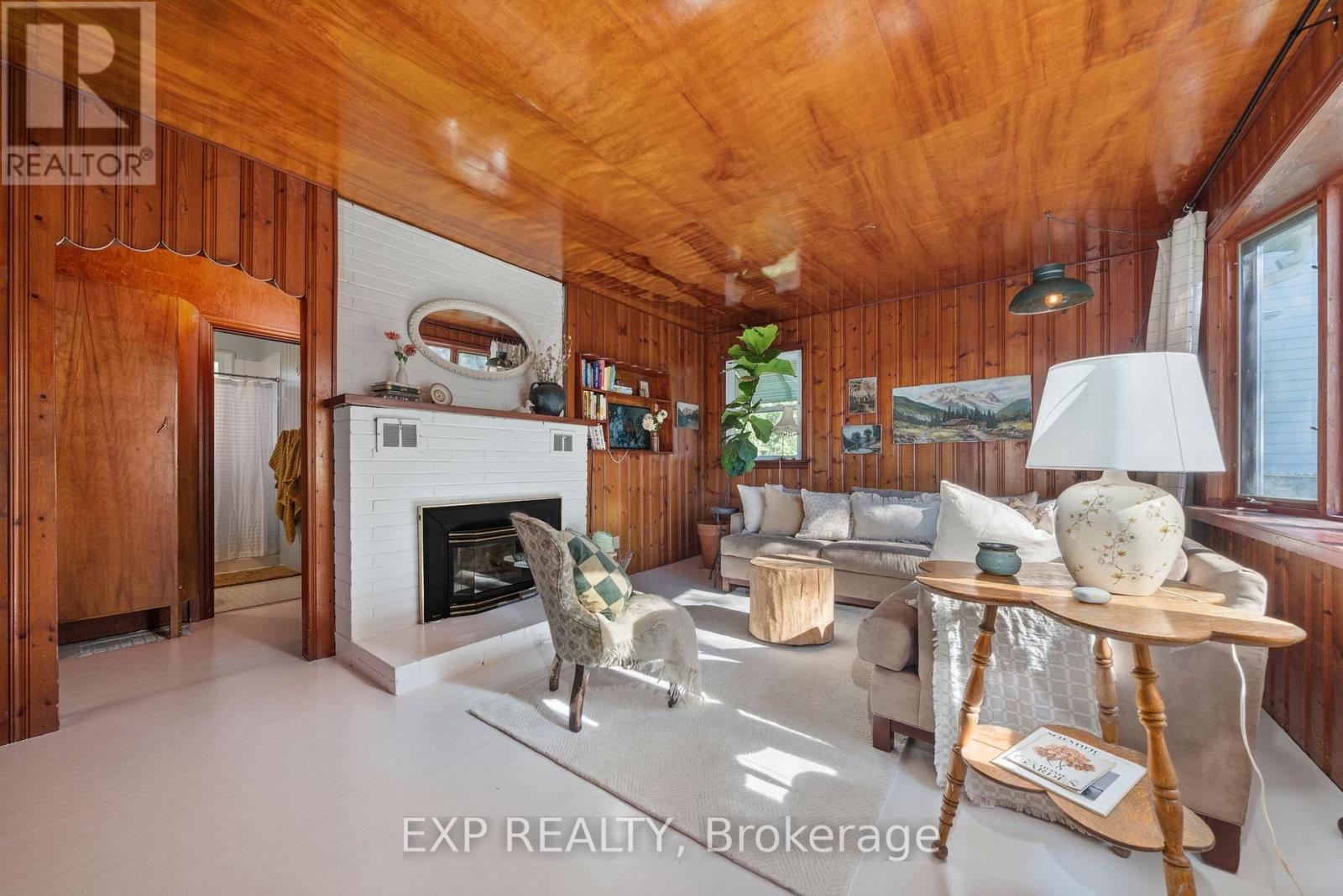 42 Paul Street, Prince Edward County, Ontario  K0K 2T0 - Photo 14 - X12469828