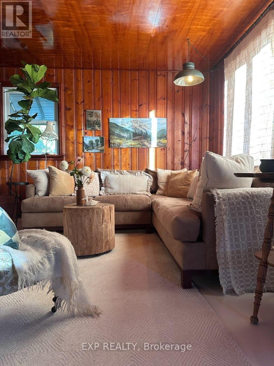 42 Paul Street, Prince Edward County, Ontario  K0K 2T0 - Photo 15 - X12469828