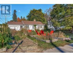 42 PAUL STREET, Prince Edward County, Ontario