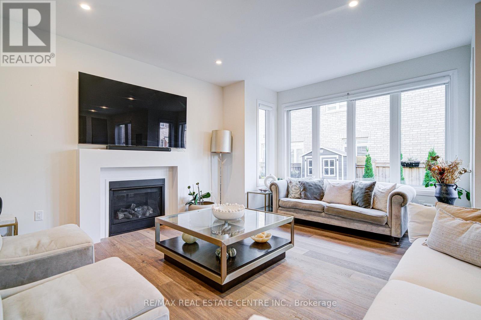 3268 Cloise Way, Oakville, Ontario  L6M 1R2 - Photo 14 - W12469810