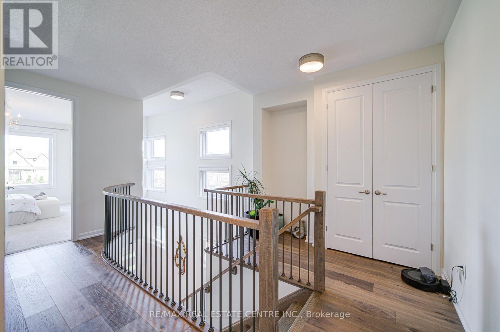 3268 Cloise Way, Oakville, Ontario  L6M 1R2 - Photo 28 - W12469810
