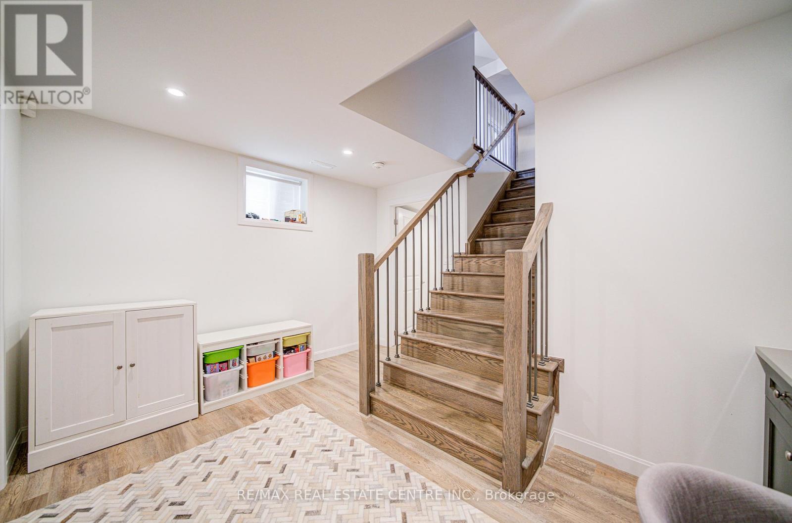 3268 Cloise Way, Oakville, Ontario  L6M 1R2 - Photo 42 - W12469810