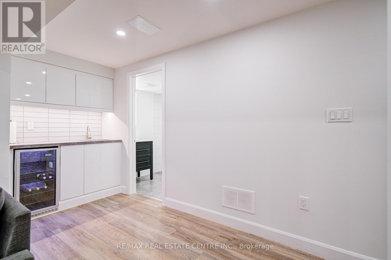 3268 Cloise Way, Oakville, Ontario  L6M 1R2 - Photo 47 - W12469810