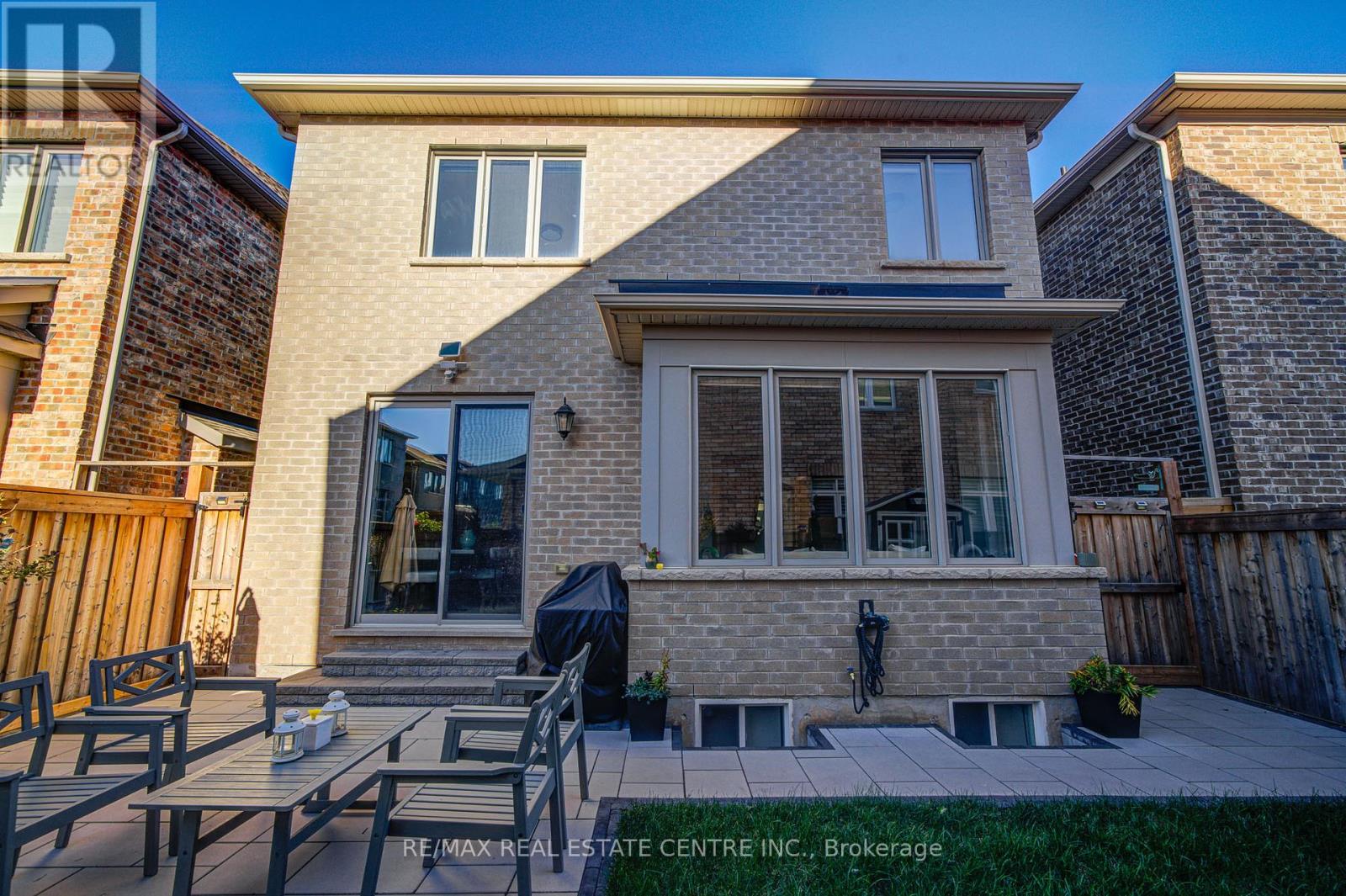 3268 Cloise Way, Oakville, Ontario  L6M 1R2 - Photo 50 - W12469810